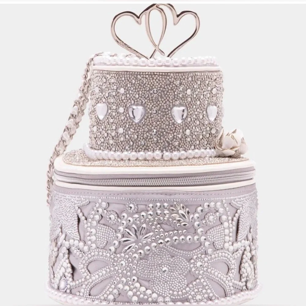 🩶 Betsey Johnson Kitsch Frost Yourself Silver Rhinestone Wedding Cake  Crossbody